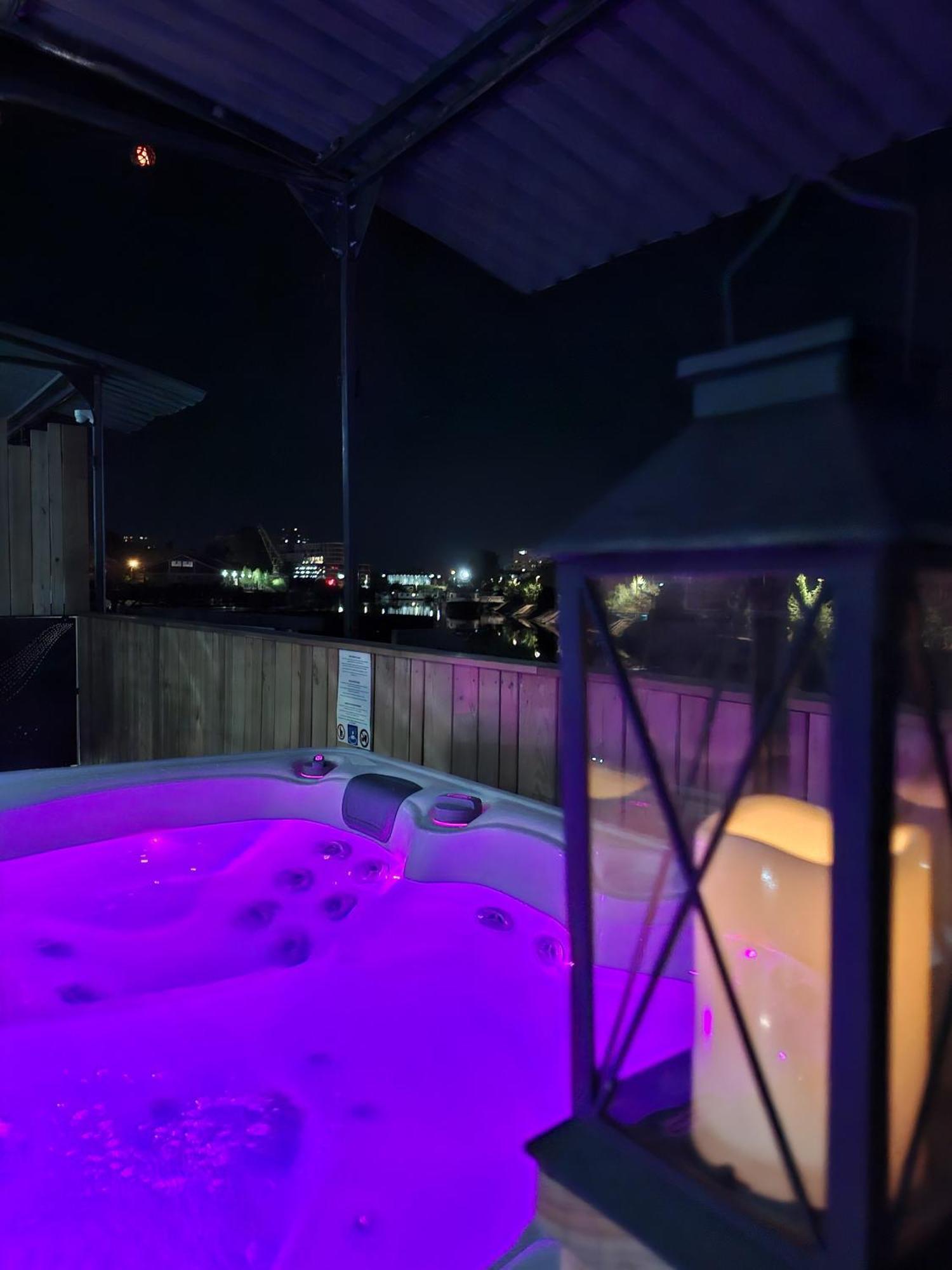 Ferienwohnung La Peniche De Fabrice Avec Jacuzzi Privatif Straßburg Exterior foto