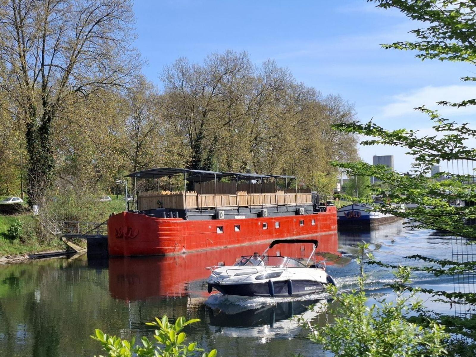 Ferienwohnung La Peniche De Fabrice Avec Jacuzzi Privatif Straßburg Exterior foto