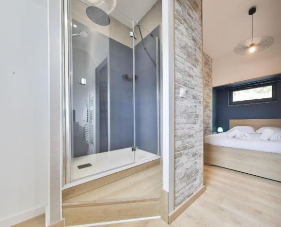 Ferienwohnung La Peniche De Fabrice Avec Jacuzzi Privatif Straßburg Zimmer foto